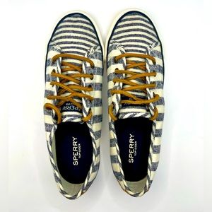 Sperry Women’s Seacoast in Blue and White Stripped Denim, Women’s size 7.5